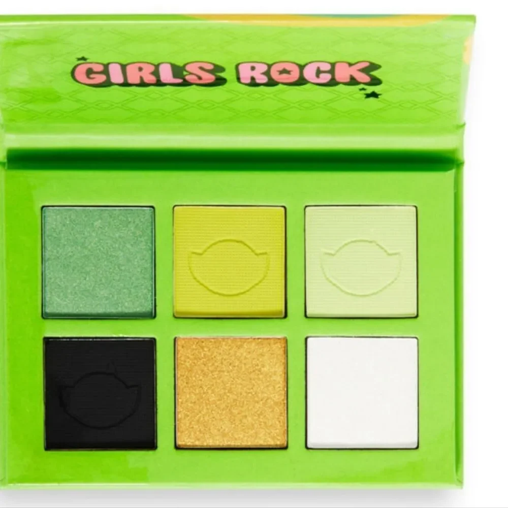 Revolution Beauty The Powerpuff Girls Palette‎